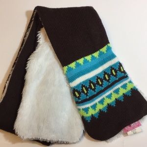 Toby N.Y.C. Faux fur scarf